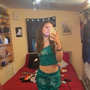 Meet your Posher, Kendra